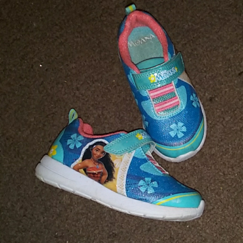 Disney moana shoes